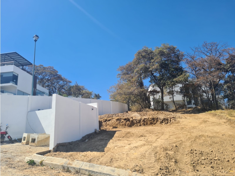 Venta de Excelente Terreno en Condado de Sayavedra de 526 m2 - 4