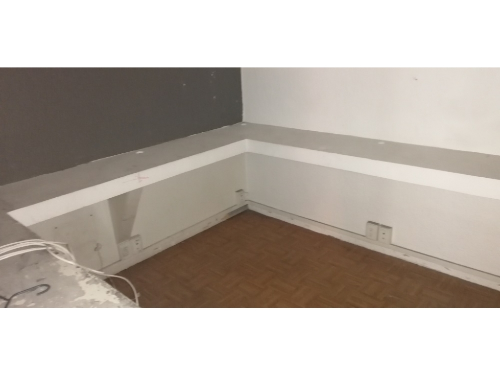 RENTA DE OFICINA DE 50 MTS. EN LA COLONIA HIPÓDROMO - 1