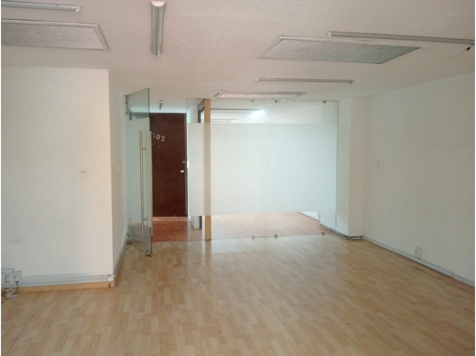 BONITA OFICINA CON LUZ NATURAL EN ACAPULCO ROMA NORTE — foto 3
