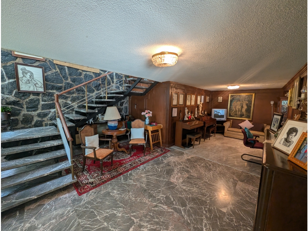 VENTA DE RESIDENCIA PARA ACTUALIZAR EN SAN JERONIMO LÍDICE - 1