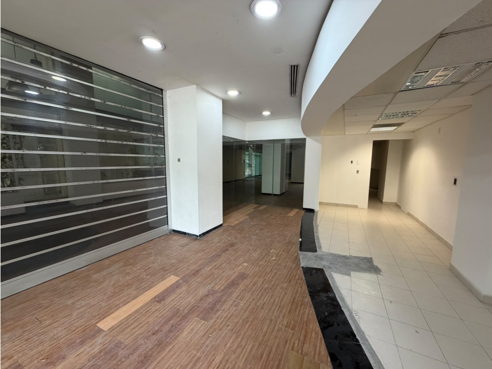 EXCELENTE LOCAL EN RENTA - IDEAL PARA INSTITUCIONES BANCARIAS - 2