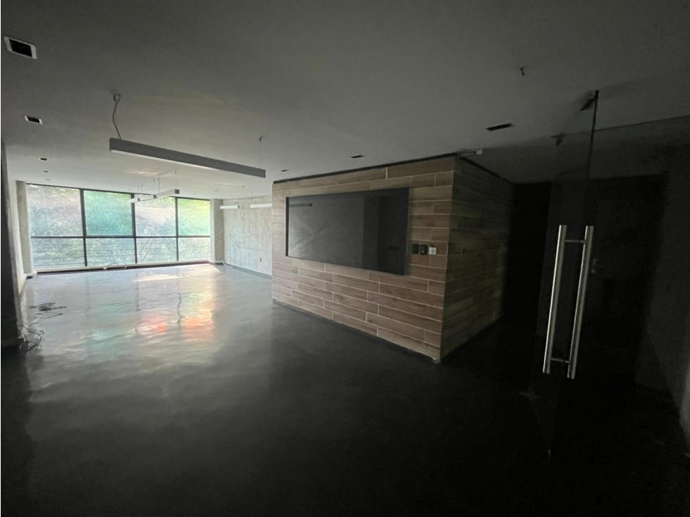HERMOSA OFICINA EN RENTA DE 55M2 PARA EMPEZAR TU NEGOCIO — foto 3
