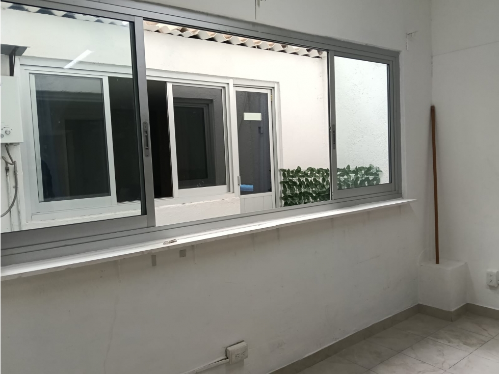 RENTA DE EXCELENTE OFICINA EN ROMA NORTE — foto 2