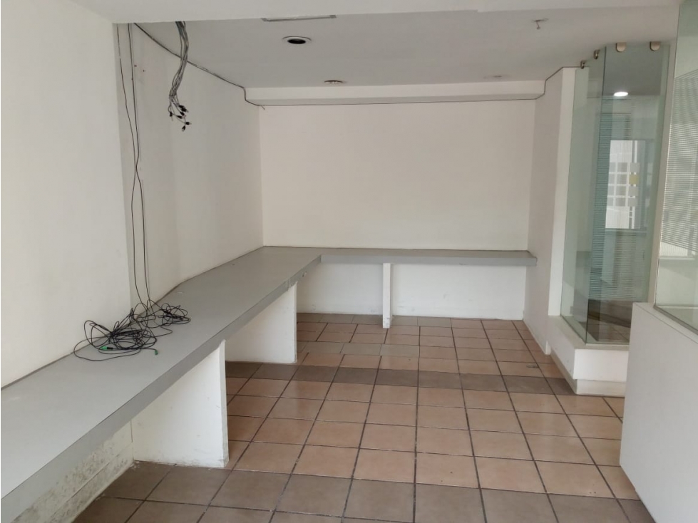 RENTA DE OFICINA DE 90 M2 EN COLONIA HIPODROMO - 1