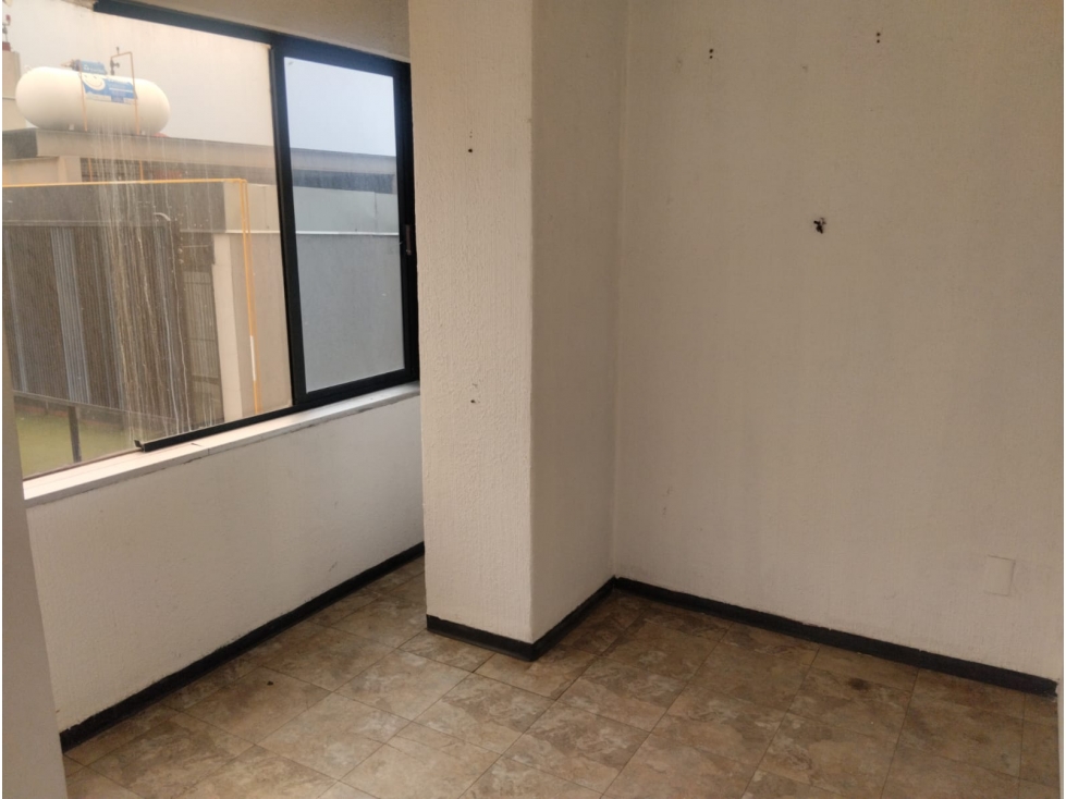 RENTA DE OFICINA 60 M2, A UNA CALLE DEL METRO CHILPANCINGO - 2