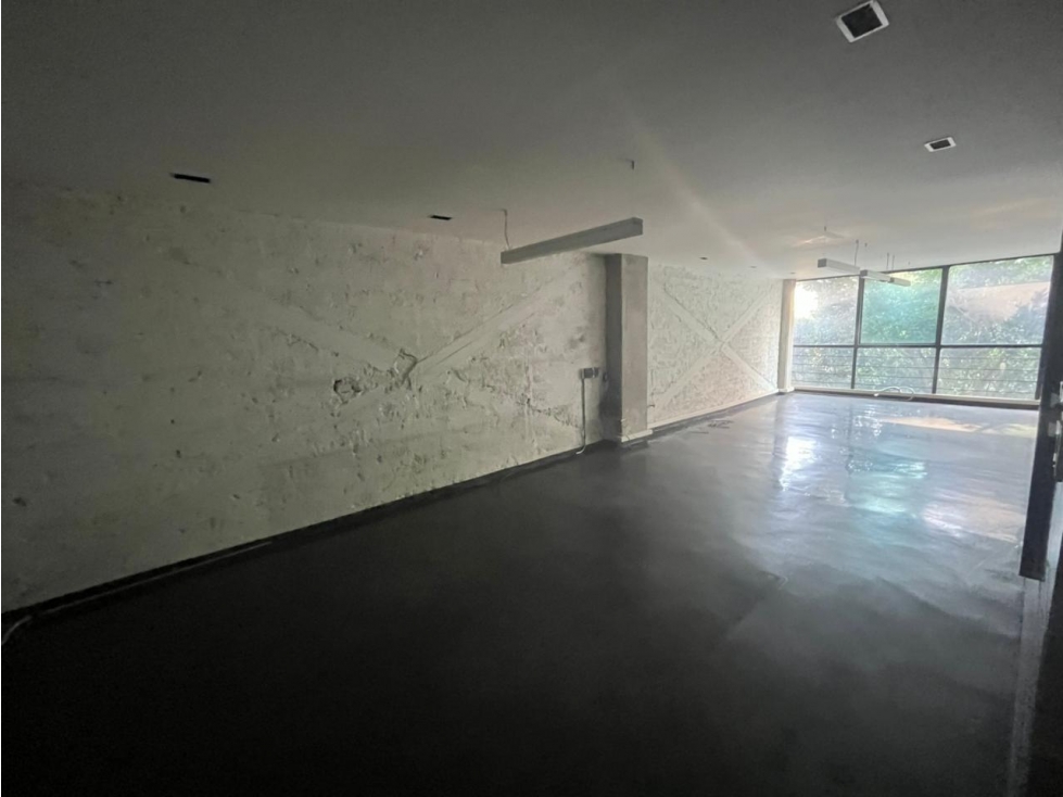 HERMOSA OFICINA EN RENTA DE 55M2 PARA EMPEZAR TU NEGOCIO — foto 4