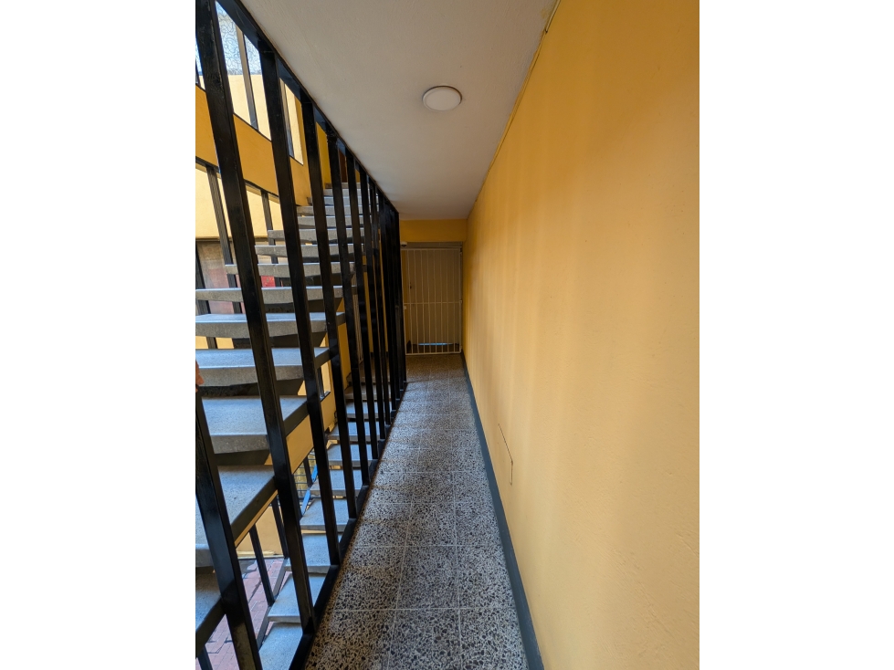VENTA DE EXCELENTE EDIFICIO CON 8 DEPTOS. EN TLANEPANTLA DE BAZ - 4