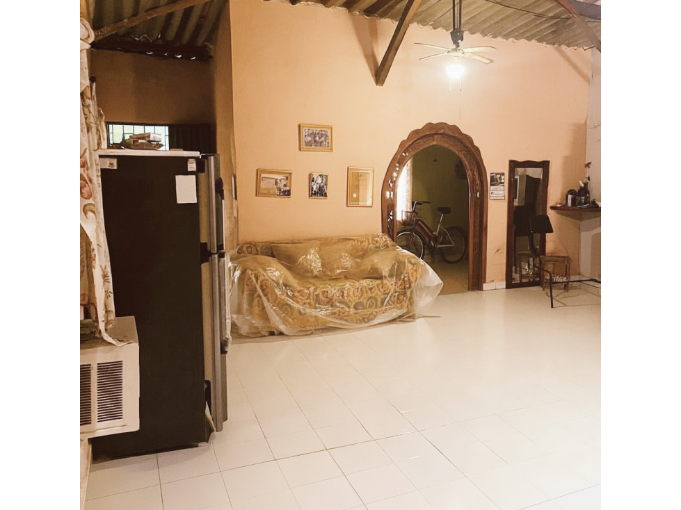 vende Amplia Casa de Un nivel Faciolince- Mompox - 1