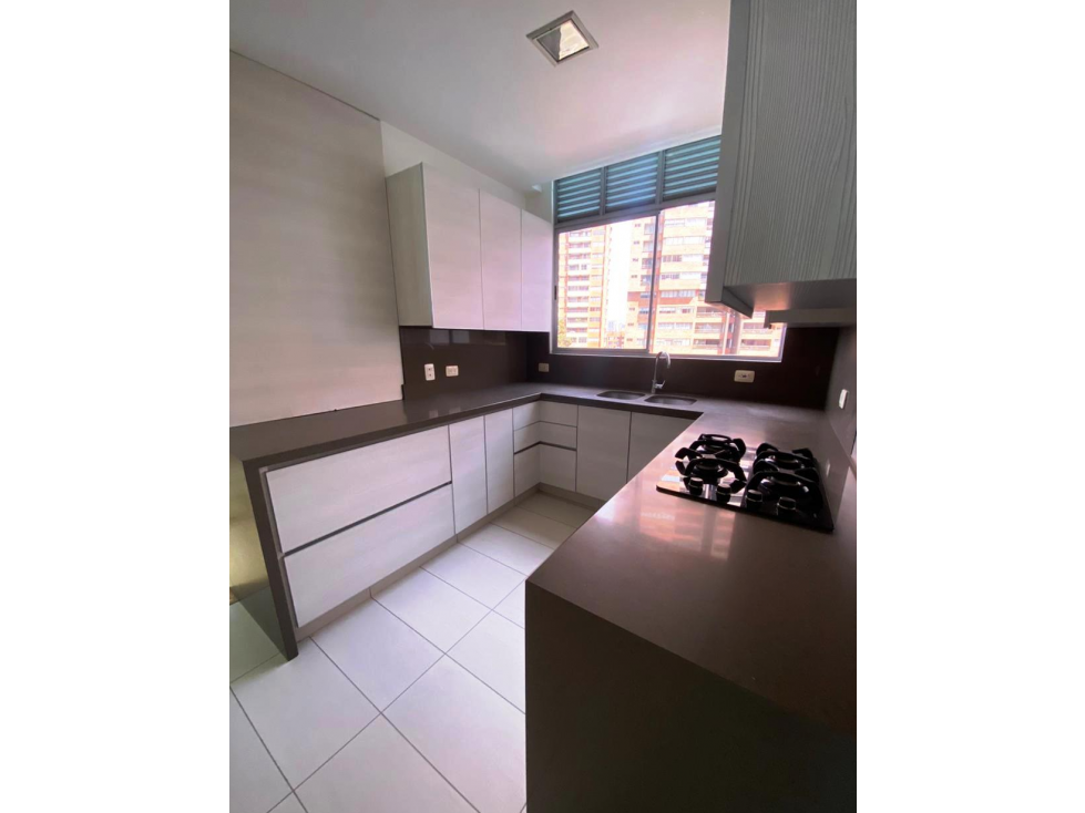 Apartamento con vista 360° Los Parra-poblado — foto 4