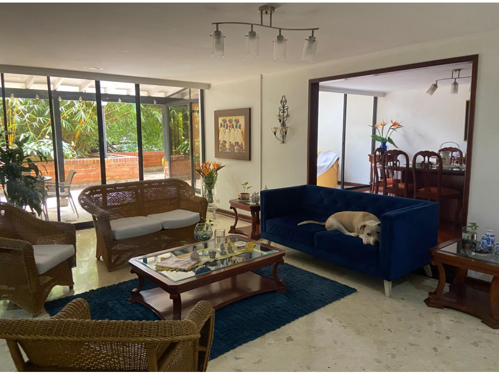 Apartamento amplio y con terrazas en La tomatera- Poblado