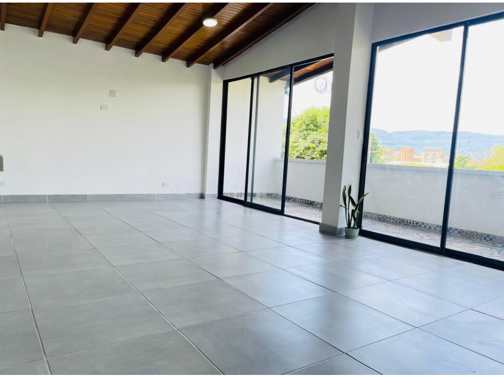 Apartamento con 4 habitaciones familiares- ultimo piso - Estadio — foto 2