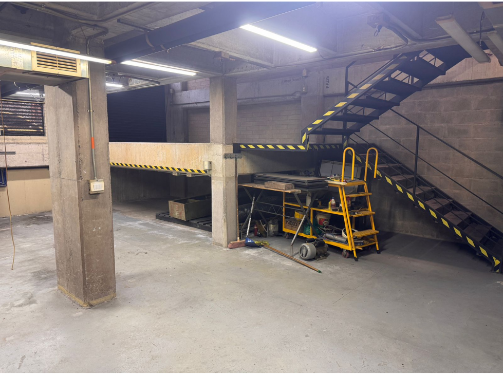 Vende Bodega Industrial con puerta camion Guayabal Medellin — foto 2