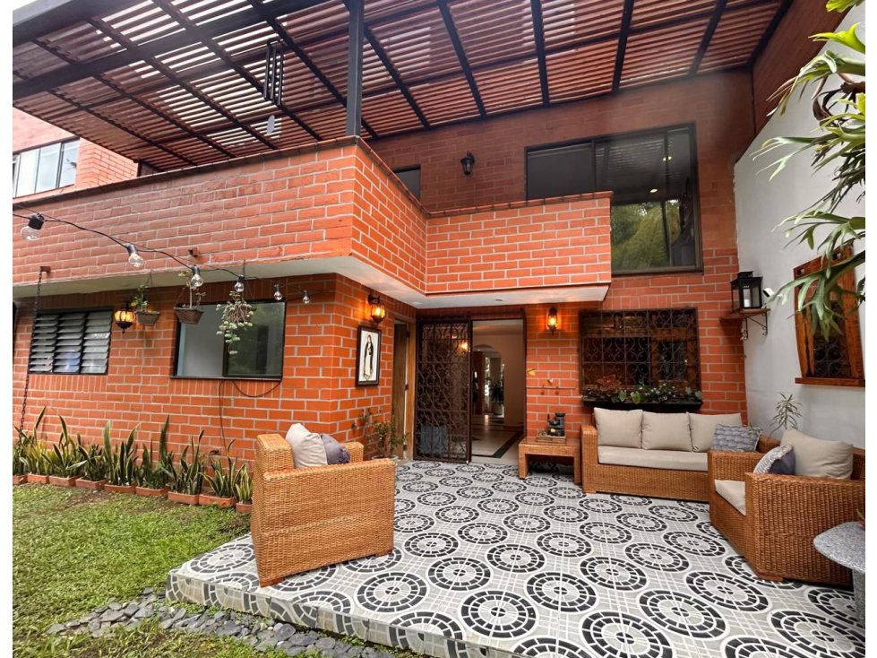 Vende casa 3 niveles- San Lucas-Poblado — foto 3