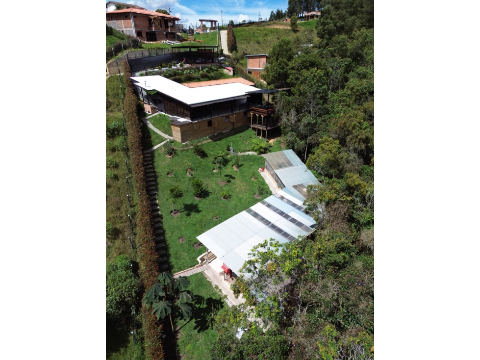 Vende casa campestre -proindiviso Santa elena