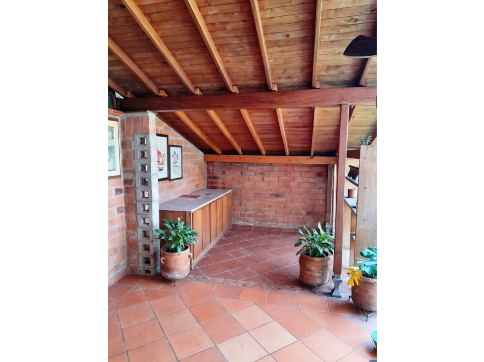 Vende Casa con patio en unidad cerrada Rionegro — foto 2