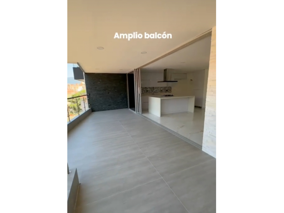 Amplio apartamento -espectacular balcon Los colores-Medellin — foto 4
