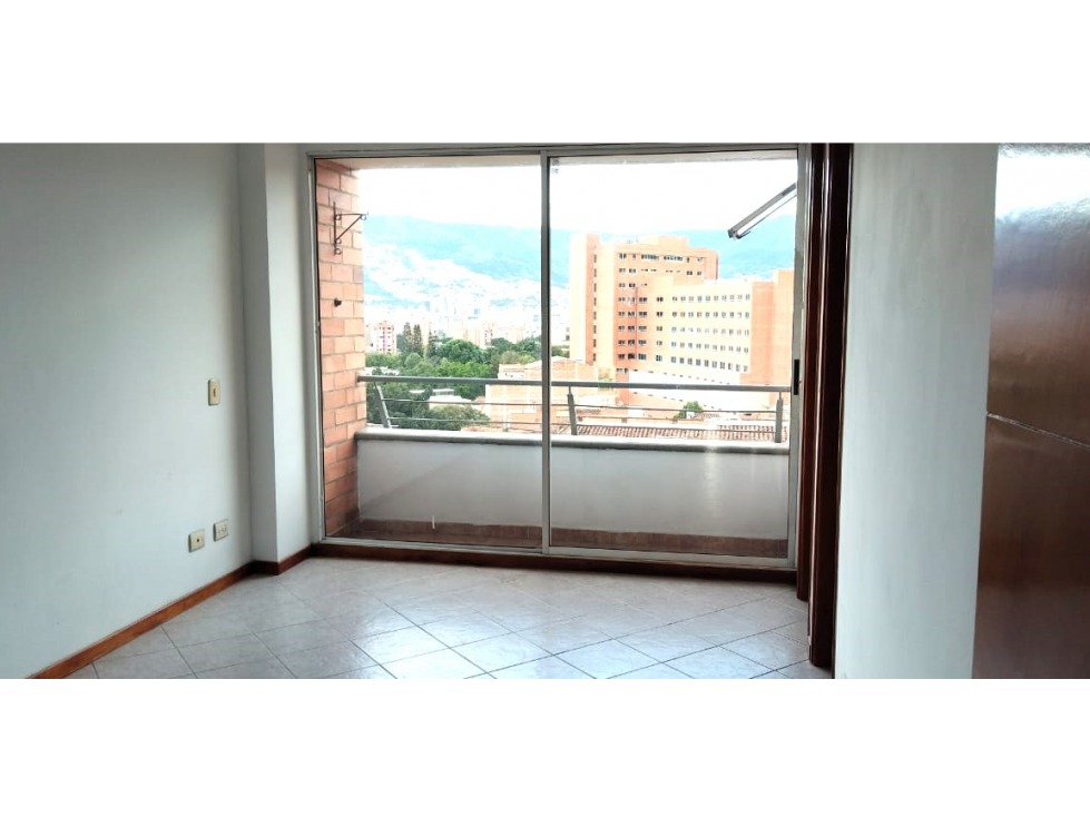 venta Apartamento 3 habitaciones mas la de servicio-Floresta — foto 4