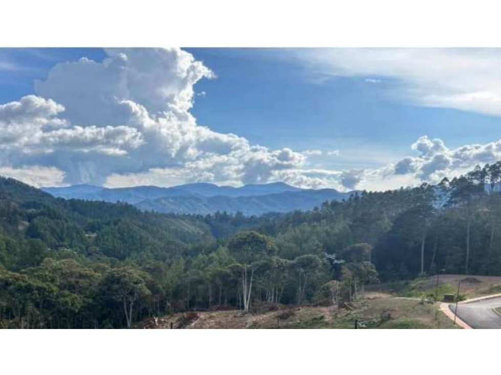 Vende Lote Esquinero. Parcelacion-El Retiro