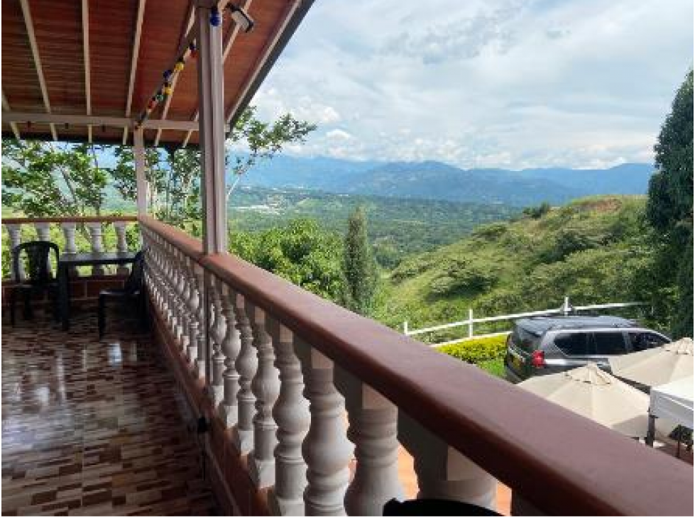 Casa finca en Sopetran 5 minutos de la via principal