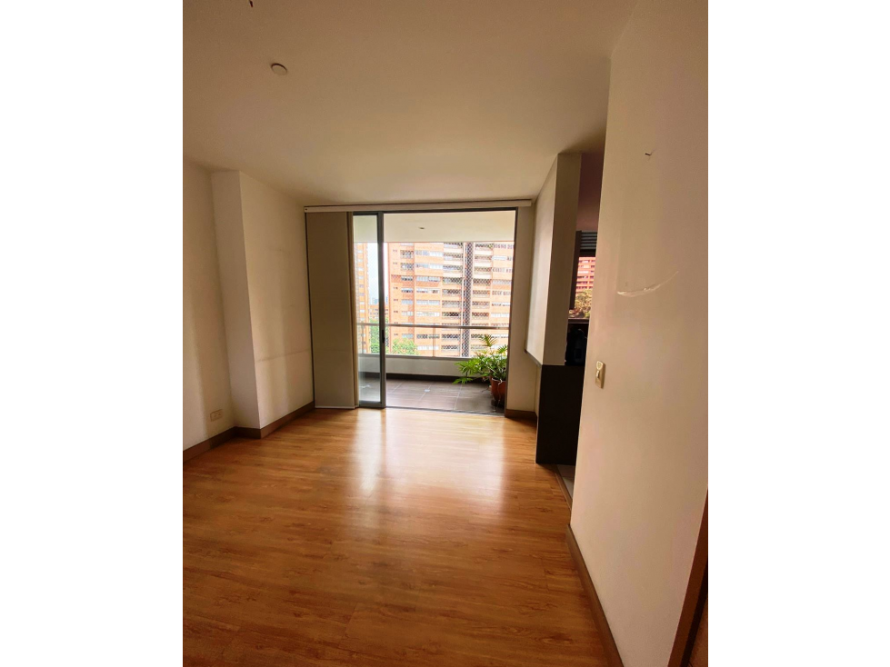 Apartamento con vista 360° Los Parra-poblado — foto 2