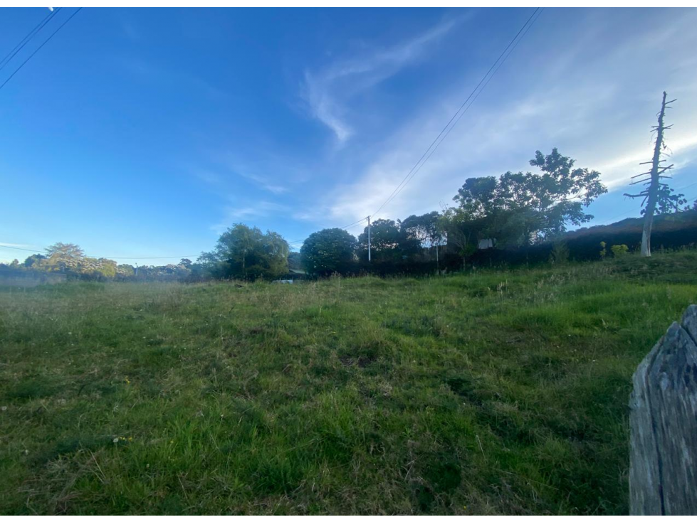 Lote Plano con acceso pavimentado vereda El Plan Santa Elena
