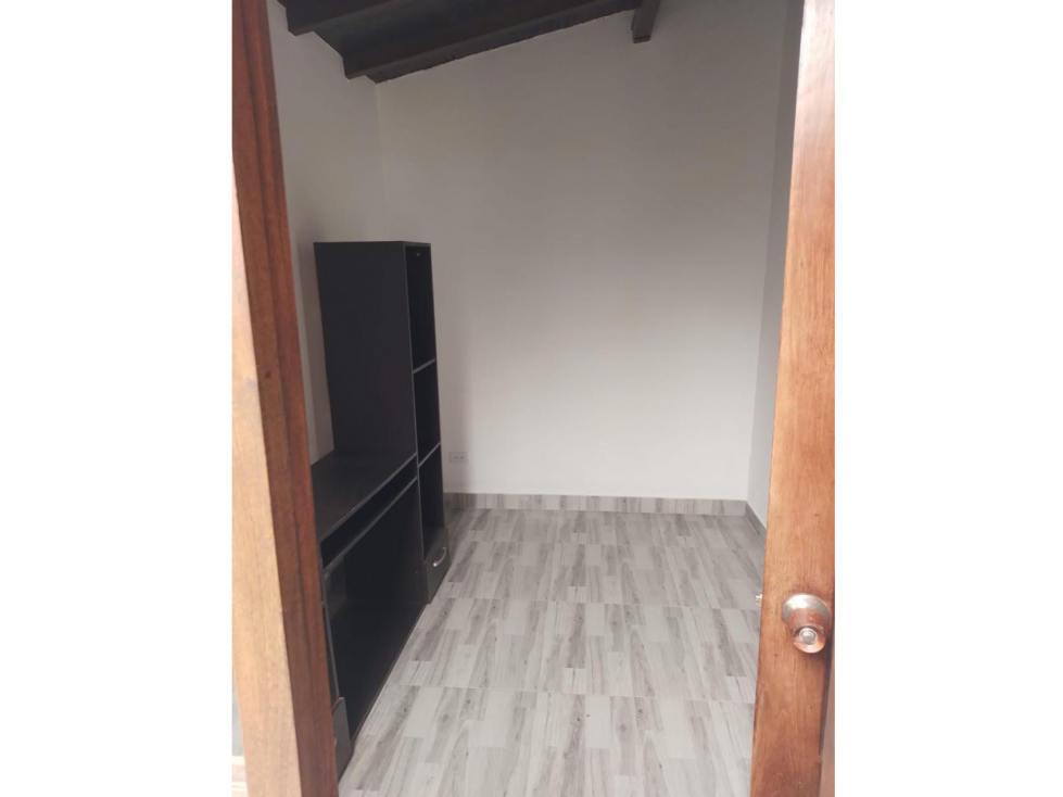 Casa esquinera Construccion tradicional- Centro El Retiro — foto 2