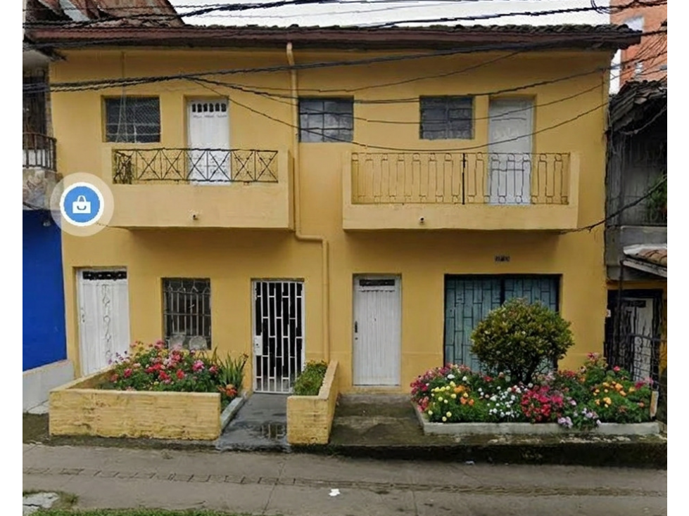 Vende Casa Lote Alta Mixtura - Belen cerca al parque