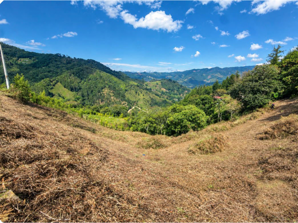 Lote con matricula independiente- Parcelacion Caldas-Medellin - 1
