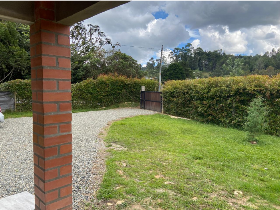 Casa Finca Nueva, con matricula y licencia El molino-Guarne — foto 3