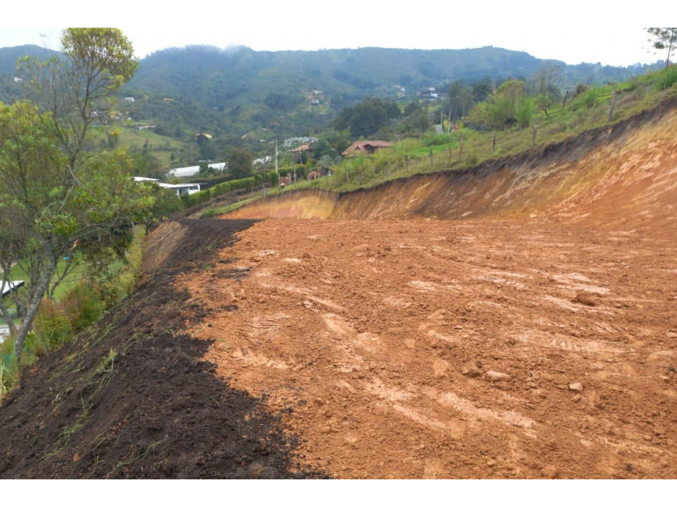 Lote con escrituras-licencia a 5 minutos del aeropuerto — foto 4