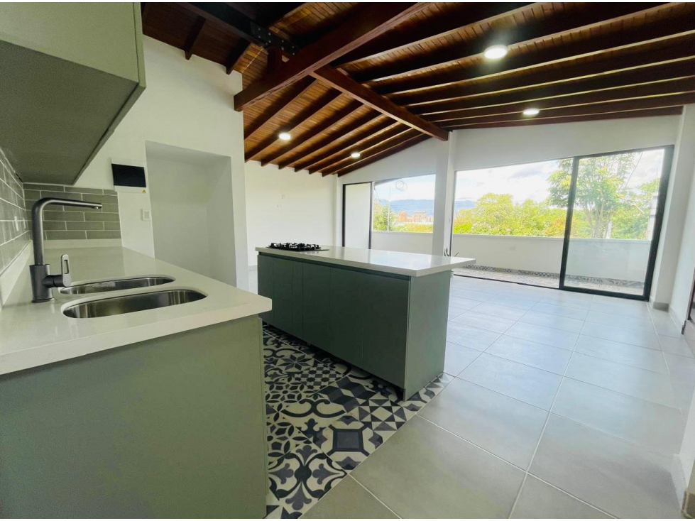 Apartamento con 4 habitaciones familiares- ultimo piso - Estadio