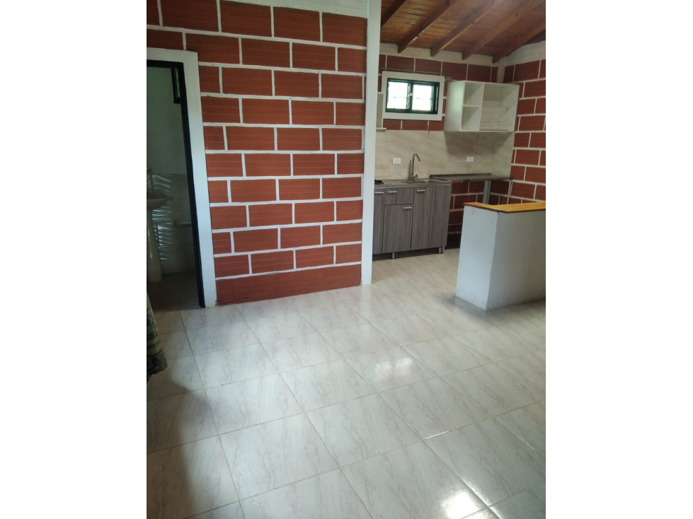 Vende Casa campestre con 3 viviendas- matricula 100%-Guarne — foto 6