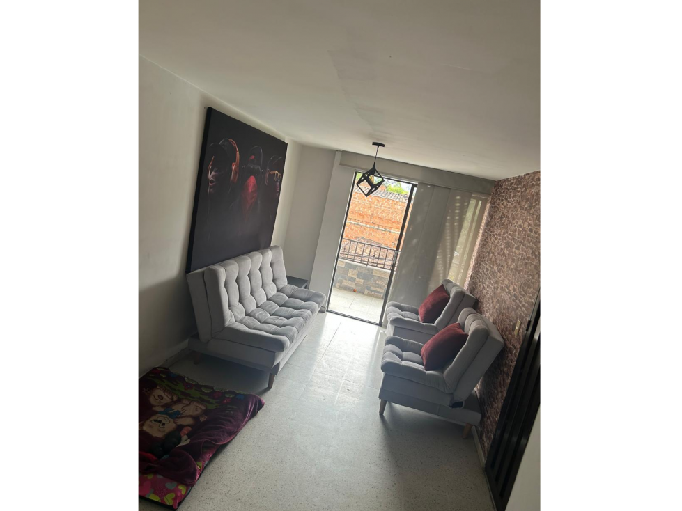 Vende-Permuta apartamento area 97 metros -Sta Maria-Itagui