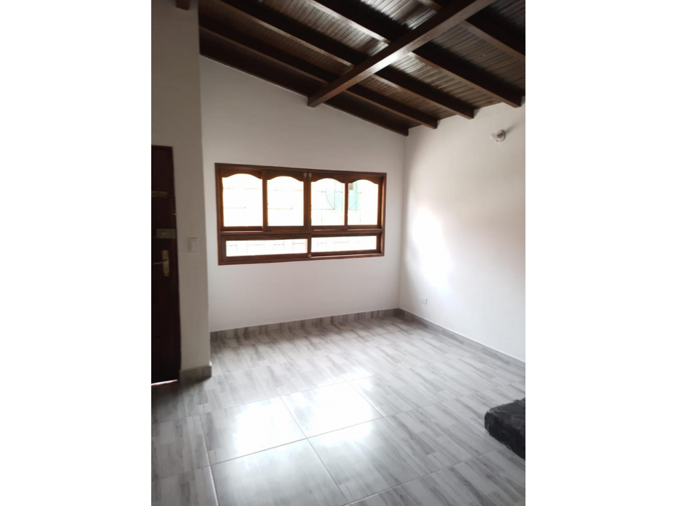 Casa esquinera Construccion tradicional- Centro El Retiro — foto 3