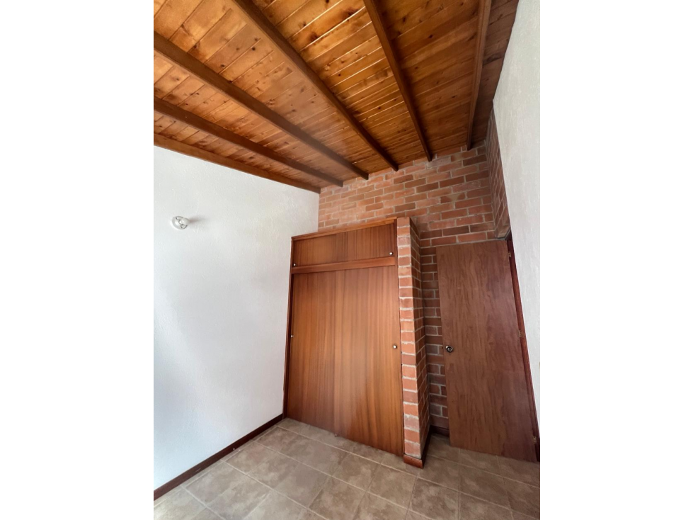 Vende casa unifamiliar Doble parqueadero Sector La Catolica- Rionegro — foto 5