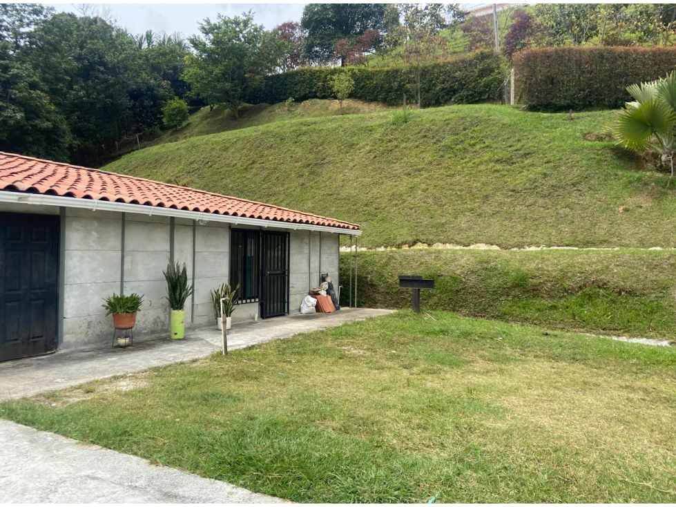 Vende Finca con dos casas Girardota- vereda El Barro — foto 4