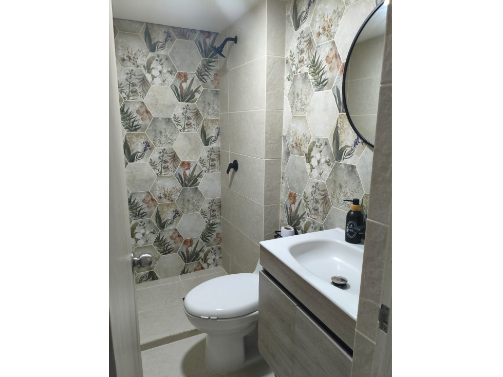 Vende Apartamento primer ´piso unidad cerrada loma de los bernal — foto 6