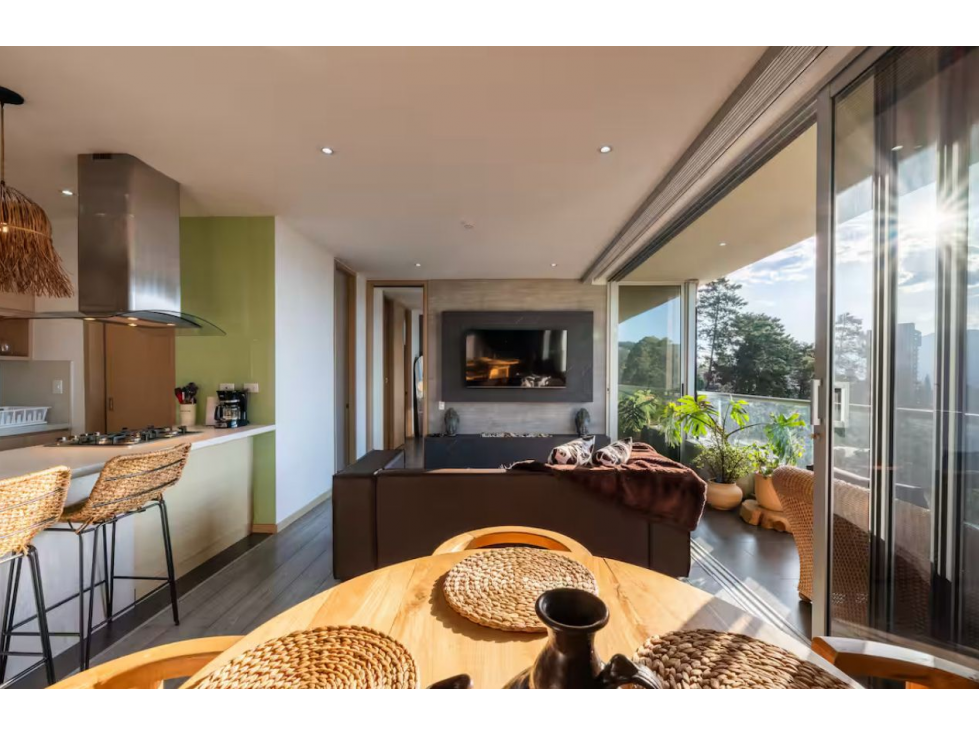 Vende Aparta estudio Poblado con vista panoramica