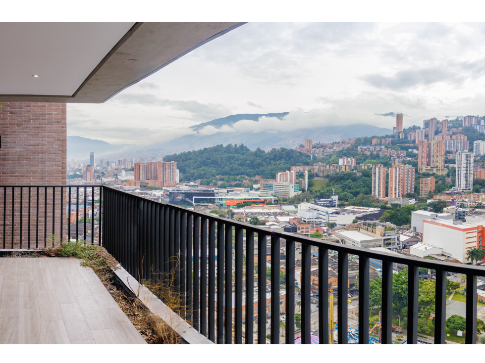 Venta-Apartamento Nuevo - Distrito Vera-piso allto-C. del rio — foto 2