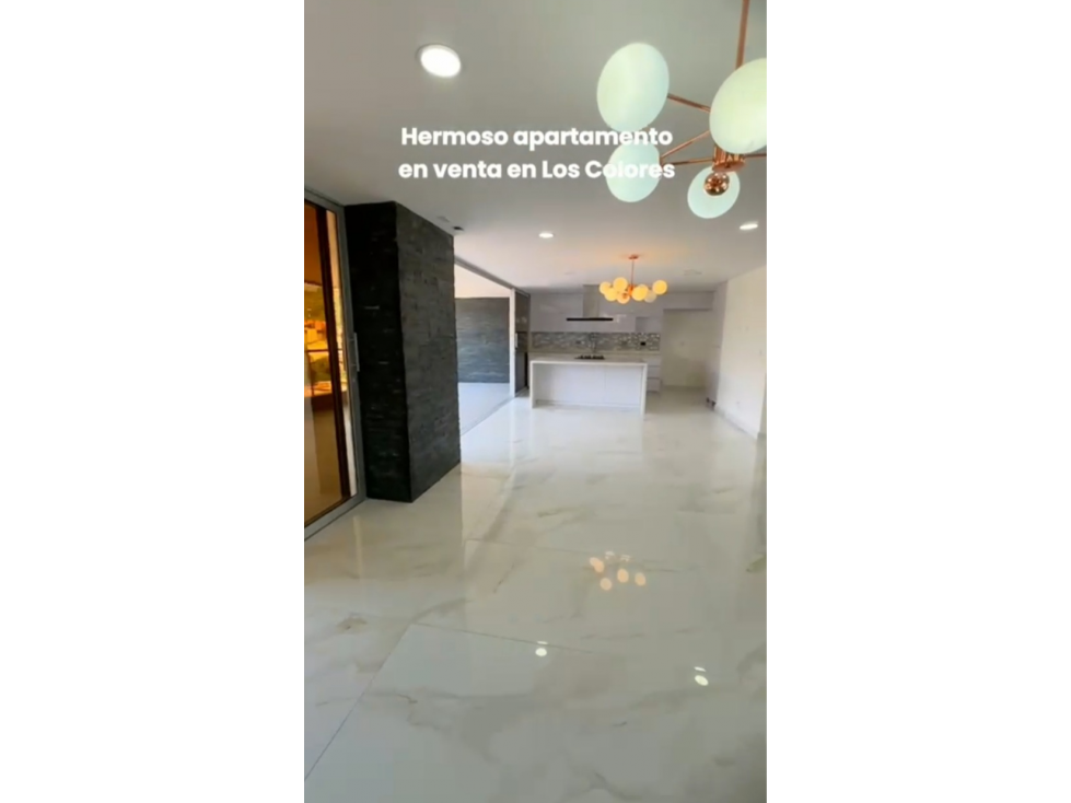 Amplio apartamento -espectacular balcon Los colores-Medellin — foto 3