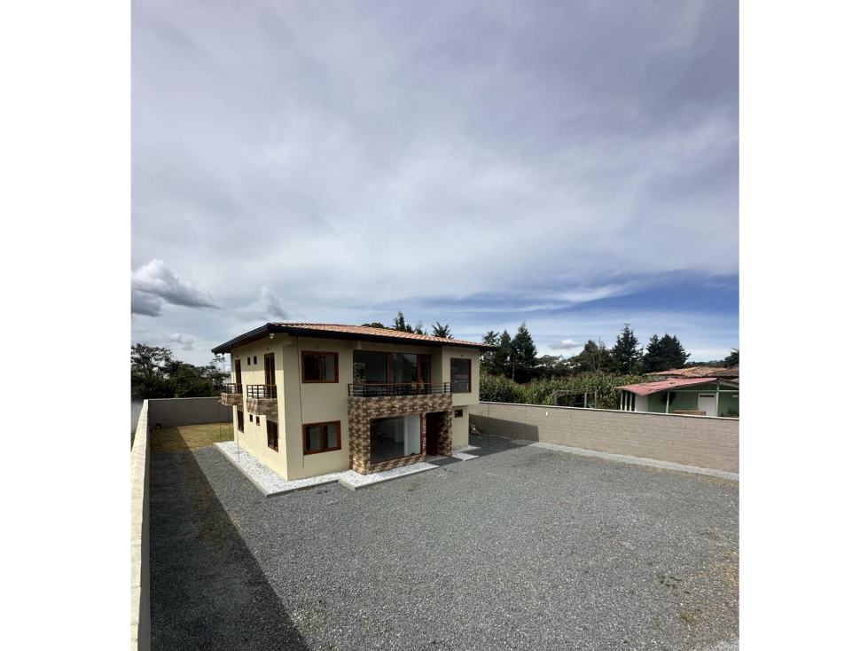 Linda Casa Campestre para estrenar- Mazo- Santa Elena