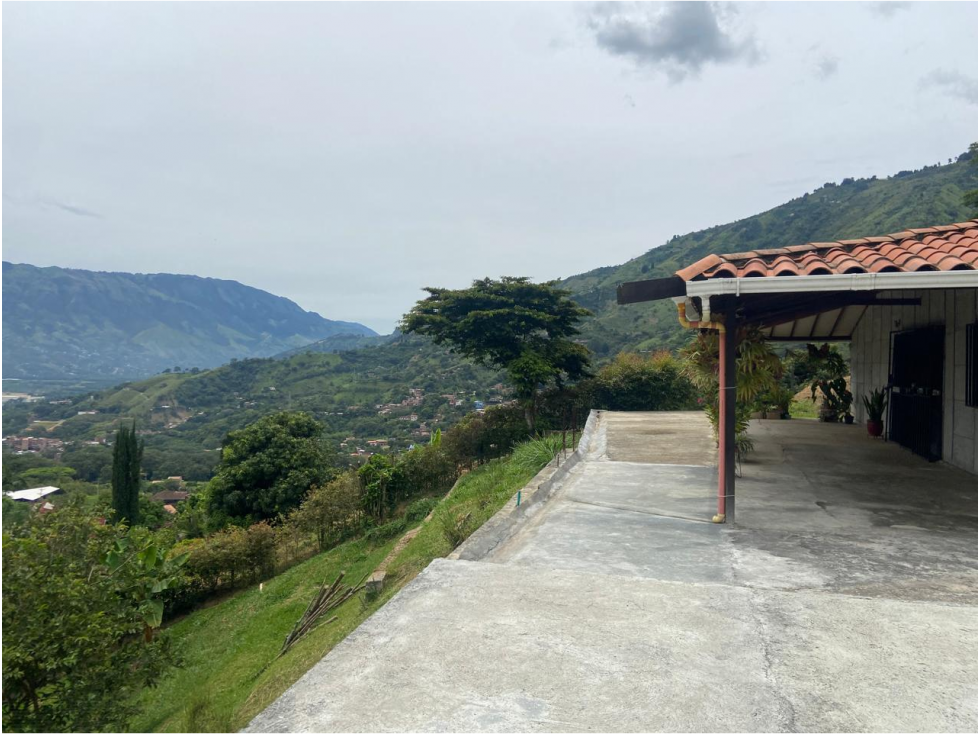 Vende Finca con dos casas Girardota- vereda El Barro — foto 3