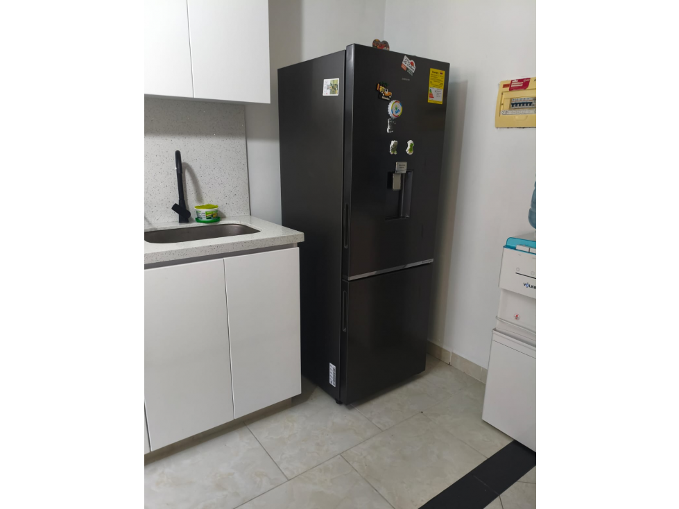 Vende Apartamento primer ´piso unidad cerrada loma de los bernal — foto 3
