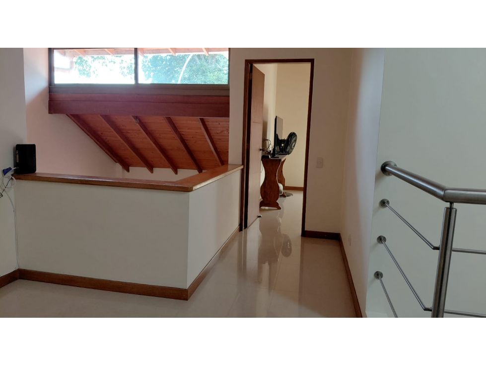 Vende casa esquinera Gualanday- Rionegro — foto 5