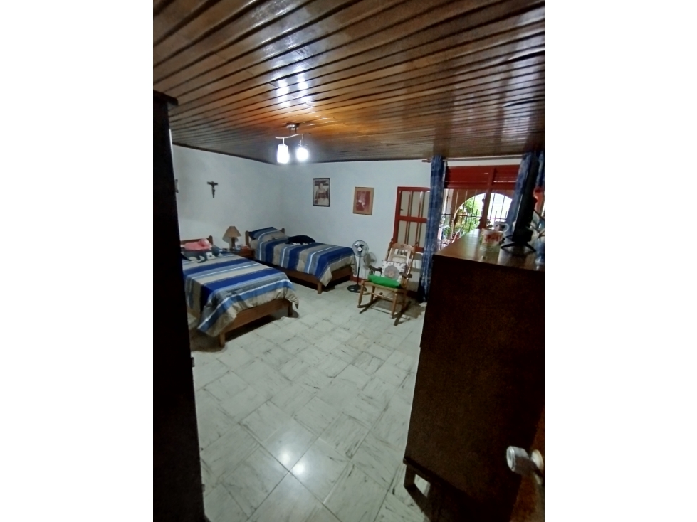 SE VENDE CASA DE CAMPO EN ZONA URBANA CARTAGO - 6