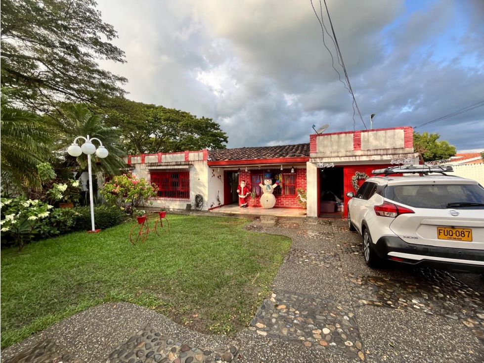 SE VENDE CASA DE CAMPO EN ZONA URBANA CARTAGO - 2