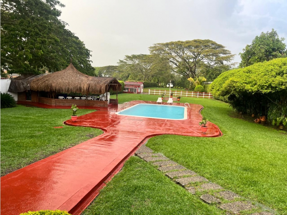 SE VENDE CASA DE CAMPO EN ZONA URBANA CARTAGO - 4