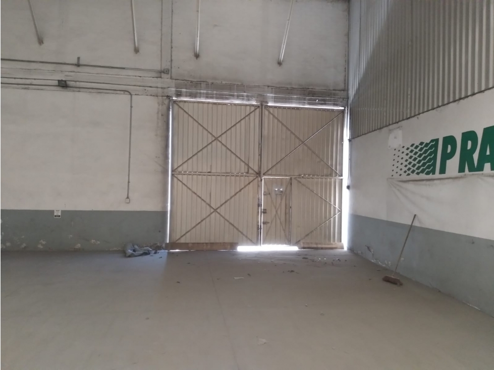 RENTA NAVE TULTITLAN 315 m2 - 2