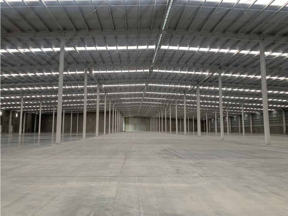 RENTA NAVE EN TULTITLAN 66,383 m2 - 3