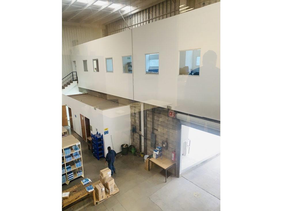 RENTA DE BODEGA EN TLALNEPANTLA 1,256 m2 - 3
